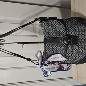 Coach NWOT Y2K Soho Black and Gray Signature Convertible Strap